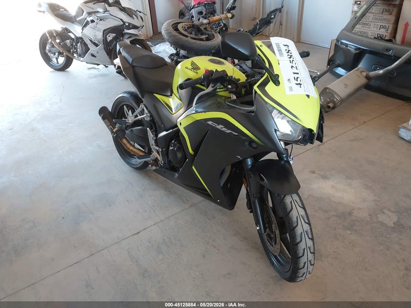2016 Honda Cbr VIN MLHNC5108G5201552 IAAI salvage auction — LEFT & RIGHT, Salvage (North Carolina), sold $875 on 2026-07-14 (photo 1)