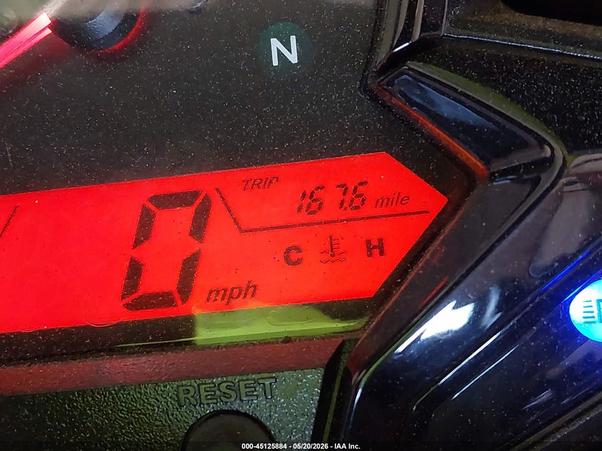 2016 Honda Cbr VIN MLHNC5108G5201552 IAAI salvage auction — LEFT & RIGHT, Salvage (North Carolina), sold $875 on 2026-07-14 (photo 7)