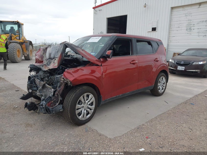 2020 Kia Soul VIN KNDJ23AU7L7038029 IAAI salvage auction — ENGINE BURN, Salvage (Texas), sold $350 on 2026-07-09 (photo 2)