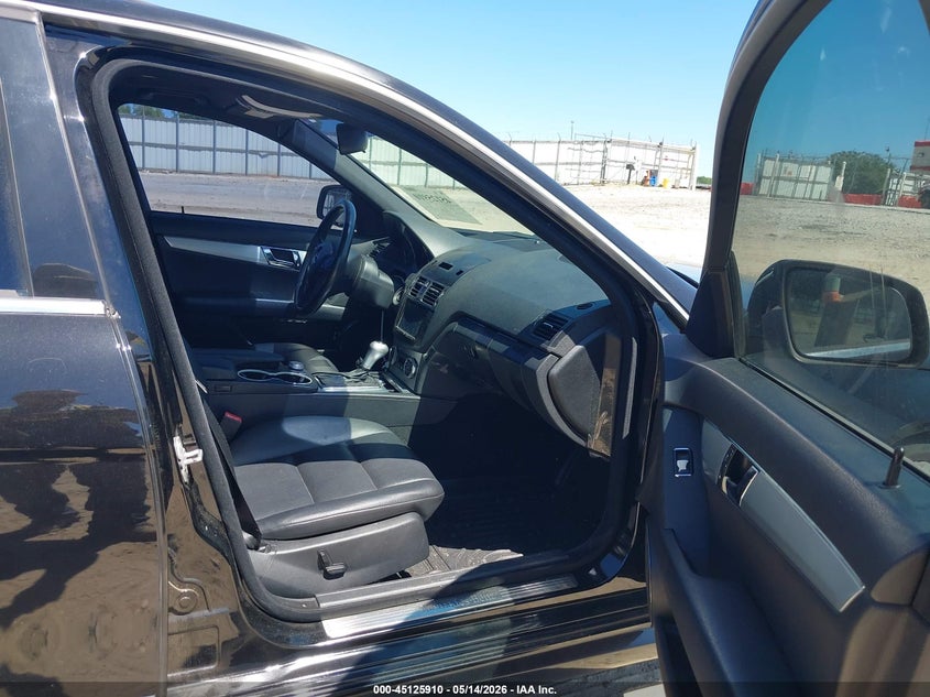 2009 Mercedes-benz C class VIN WDDGF81X39R078150 IAAI salvage auction — REAR END, Salvage (Idaho), sold $25 on 2026-07-30 (photo 5)