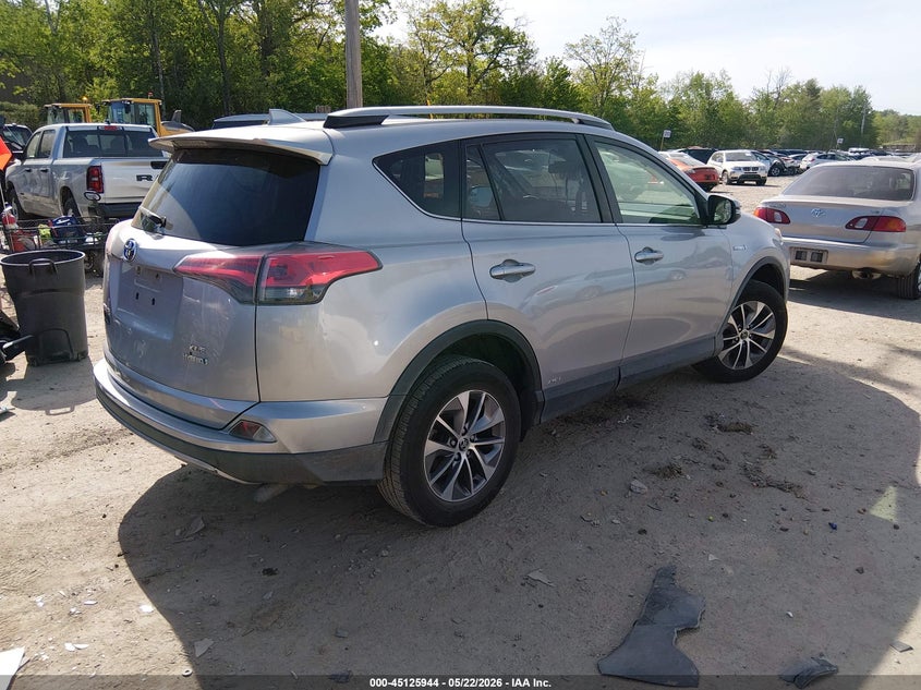 2017 Toyota Rav 4 VIN JTMRJREV5HD078940 IAAI salvage auction — STRIPPED, Salvage (Massachusetts), sold $4,025 on 2026-07-29 (photo 4)