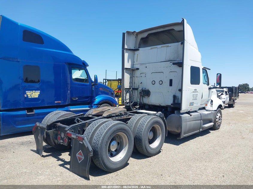 2019 International VIN 3HSDZTZR8KN492594 IAAI salvage auction — REPOSSESSION, Clear (California), sold $3,650 on 2026-07-08 (photo 4)