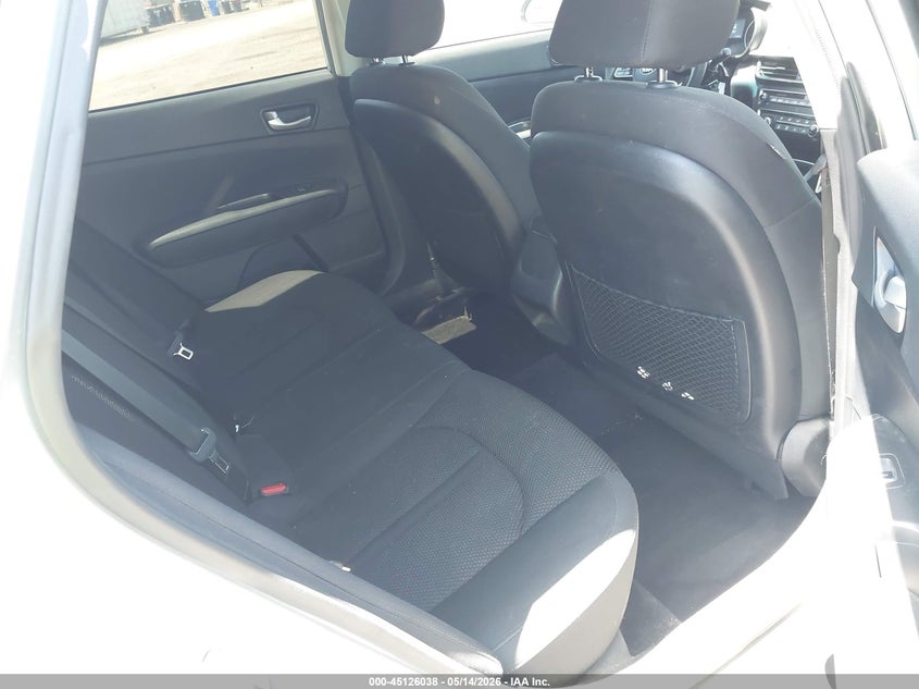 2019 Kia Optima VIN 5XXGT4L32KG351223 IAAI salvage auction — THEFT, Salvage (California), sold $1,500 on 2026-07-28 (photo 8)