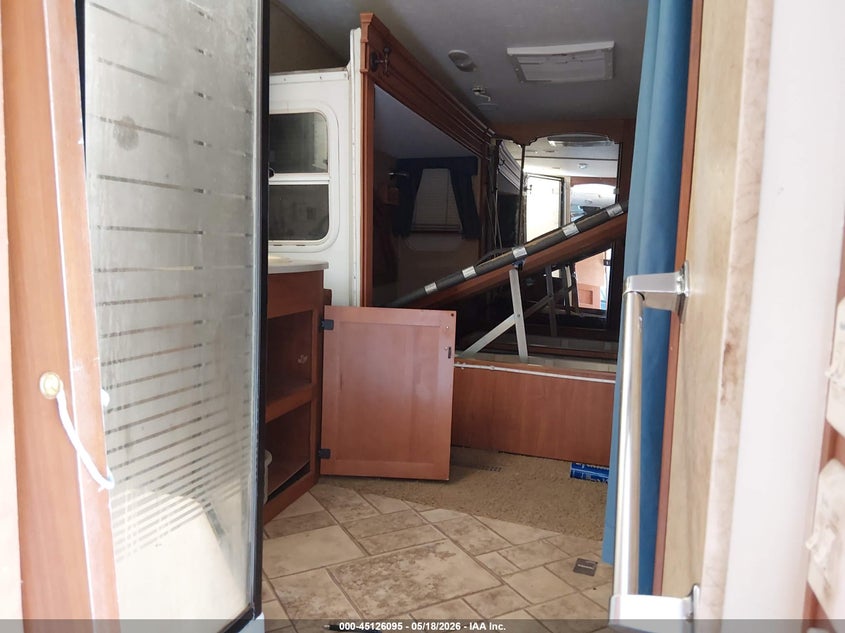 2007 Jayco Designer VIN 1UJCJ02R971SS0067 IAAI salvage auction — HAIL, Original (Texas), sold $800 on 2026-09-01 (photo 5)