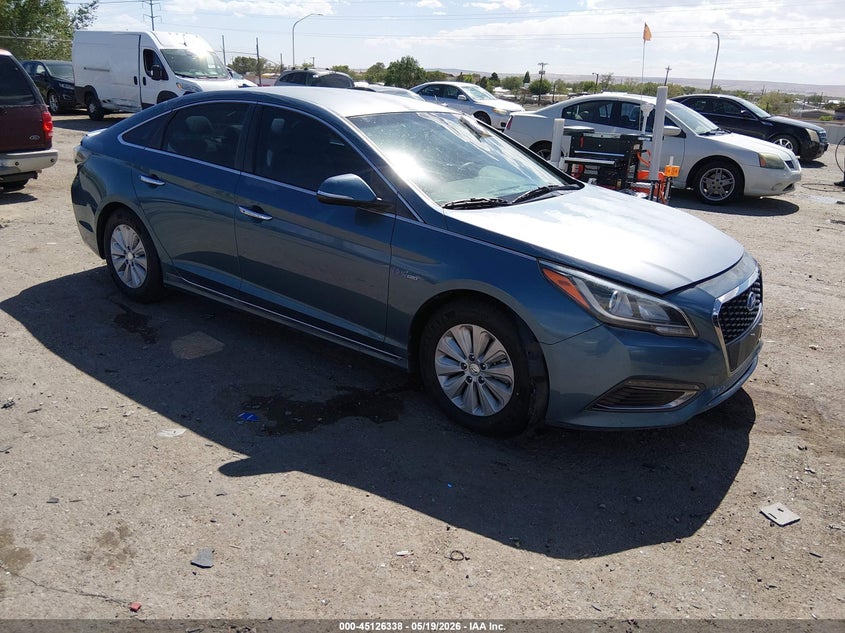 2016 Hyundai Sonata VIN KMHE24L15GA035306 IAAI salvage auction — FRONT END, Salvage (New Mexico), sold $900 on 2026-07-20 (photo 1)