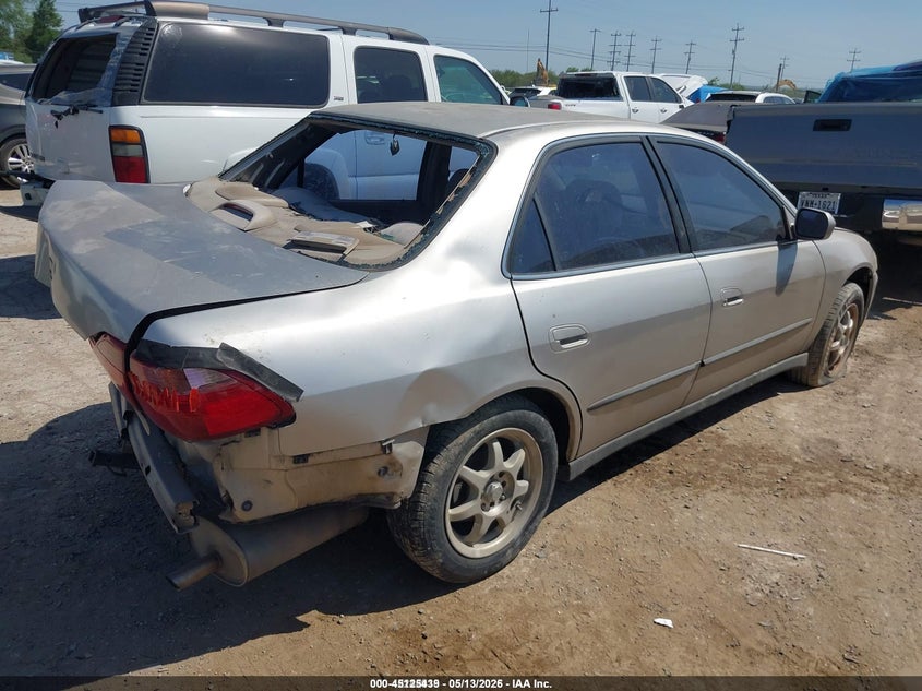 1999 Honda Accord VIN JHMCG5644XC034434 IAAI salvage auction — REAR END, Salvage (Idaho), sold $100 on 2026-07-06 (photo 4)