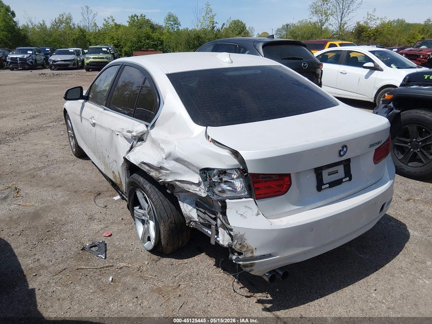 2015 BMW 3er VIN WBA3A5G58FNS82261 IAAI salvage auction — LEFT SIDE, Salvage (Ohio), sold $1,350 on 2026-07-28 (photo 3)