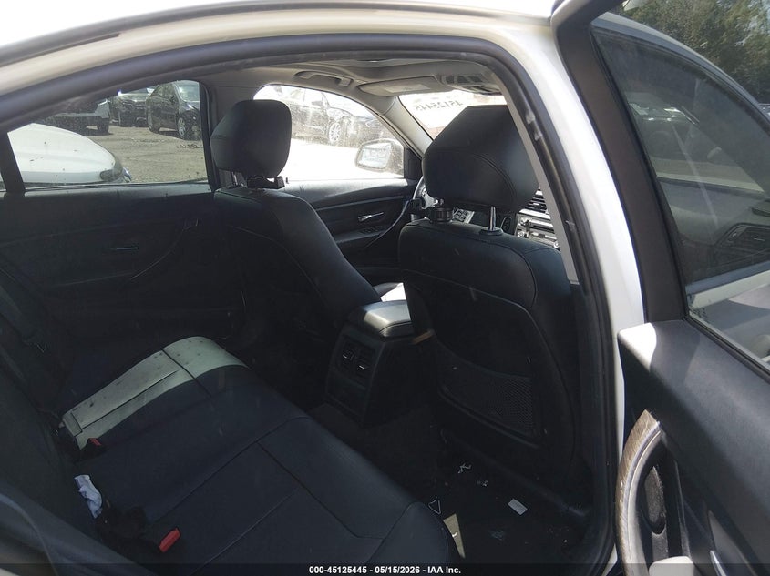 2015 BMW 3er VIN WBA3A5G58FNS82261 IAAI salvage auction — LEFT SIDE, Salvage (Ohio), sold $1,350 on 2026-07-28 (photo 8)