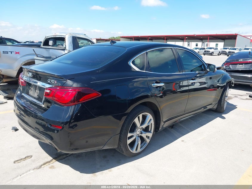 2019 Infiniti Q70 VIN JN1BY1AP5KM505713 IAAI salvage auction — SIDE, Salvage (Texas), sold $925 on 2026-07-30 (photo 4)
