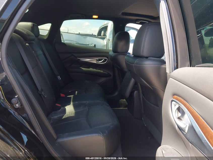 2019 Infiniti Q70 VIN JN1BY1AP5KM505713 IAAI salvage auction — SIDE, Salvage (Texas), sold $925 on 2026-07-30 (photo 8)