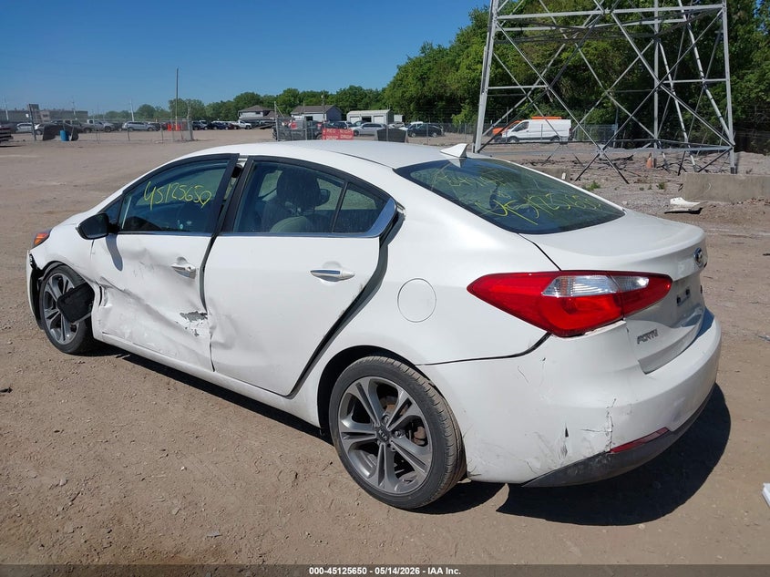 2016 Kia Forte VIN KNAFZ4A86G5549191 IAAI salvage auction — FRONT & REAR, Salvage (Indiana), sold $1,325 on 2026-07-08 (photo 3)