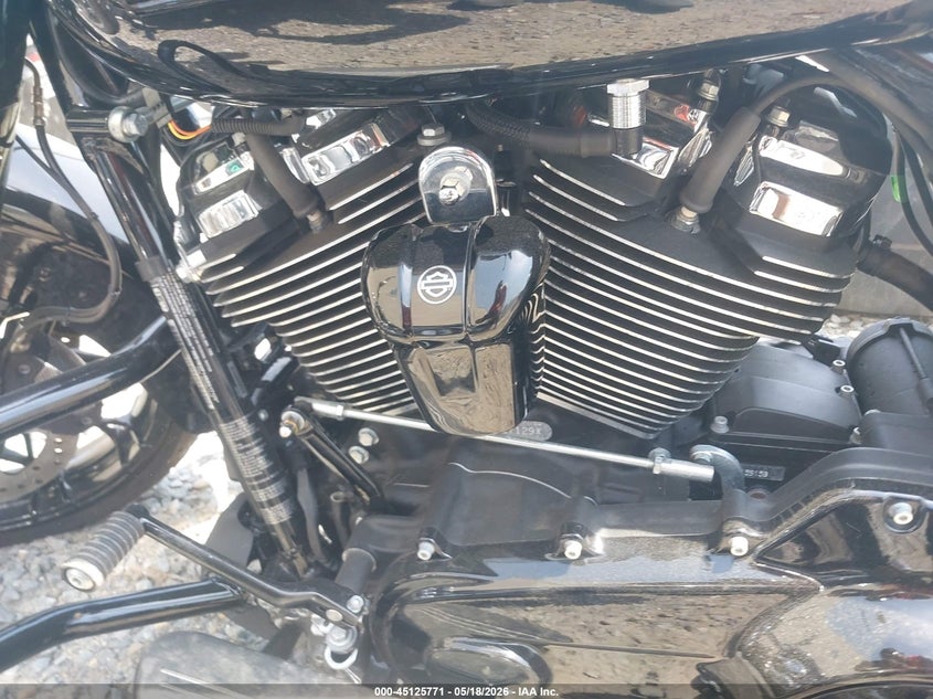 2022 Harley-davidson Road king VIN 1HD1KVP14NB617129 IAAI salvage auction — REAR END, Salvage (Massachusetts), sold $7,900 on 2026-07-08 (photo 9)