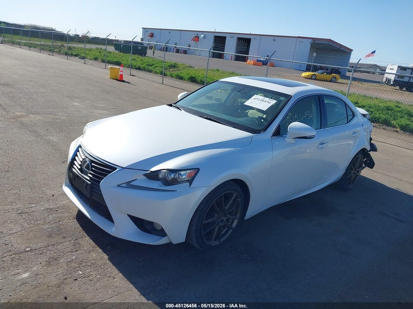 2014 Lexus Is VIN JTHCF1D24E5013453 IAAI salvage auction — REAR END, Salvage (Minnesota), sold $4,725 on 2026-07-29 (photo 2)