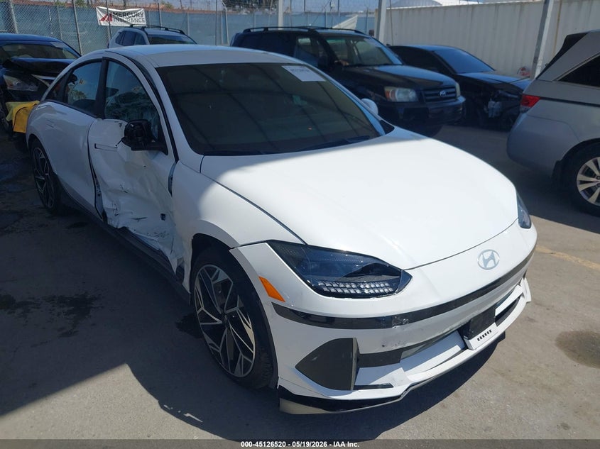 2025 Hyundai Ioniq 6 VIN KMHM34AA2SA085844 — IAAI salvage auction photo
