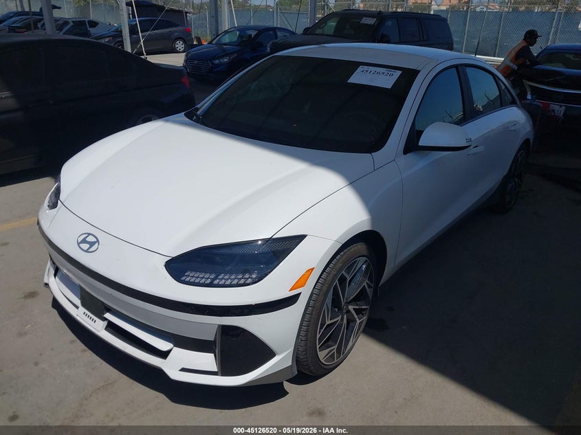 2025 Hyundai Ioniq 6 VIN KMHM34AA2SA085844 IAAI salvage auction — SIDE, Wait Title, sold $11,450 on 2026-08-17 (photo 2)