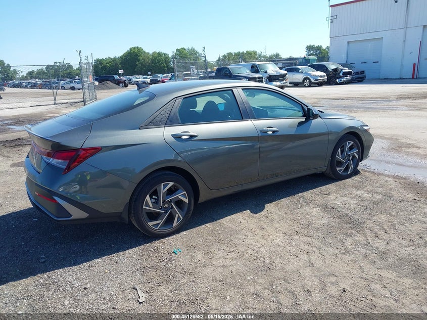 2025 Hyundai Elantra VIN KMHLM4DG7SU071901 IAAI salvage auction — LEFT SIDE, Rebuildable (Florida), sold $8,100 on 2026-07-29 (photo 4)