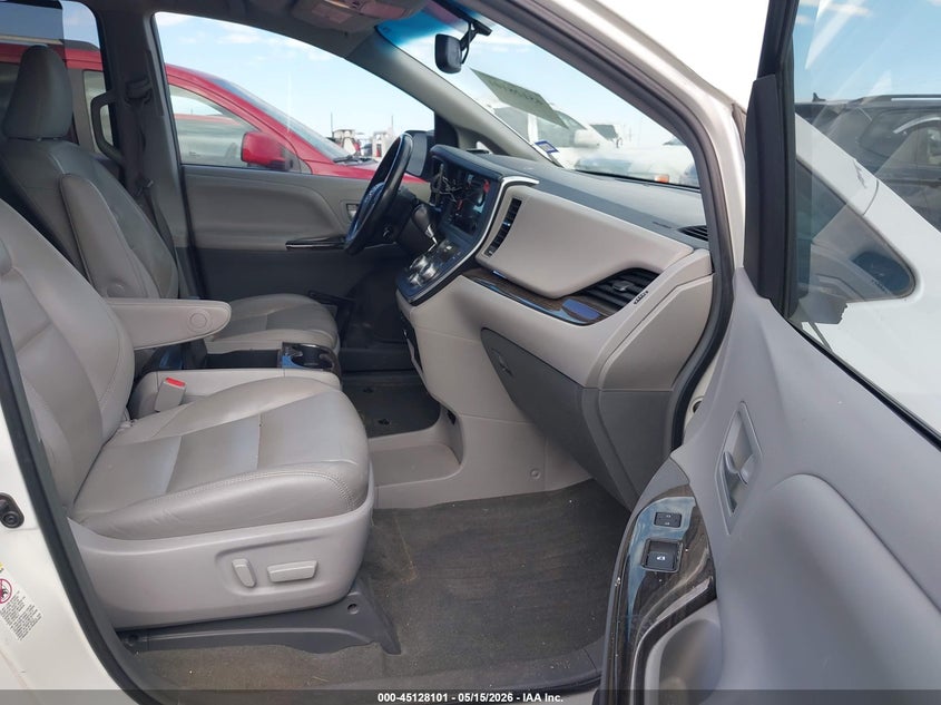 2016 Toyota Sienna VIN 5TDYK3DC2GS723505 IAAI salvage auction — REAR END, Salvage (Texas), sold $4,500 on 2026-07-21 (photo 5)