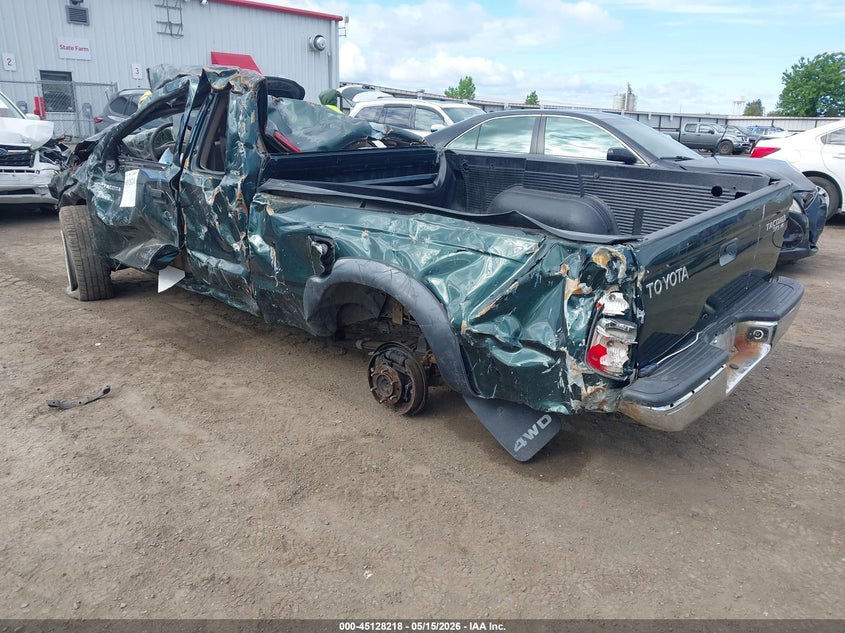 2001 Toyota Tacoma VIN 5TEWN72N01Z869759 IAAI salvage auction — ROLLOVER, Bill Of Sale (Washington), sold $825 on 2026-07-07 (photo 3)