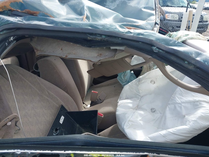 2001 Toyota Tacoma VIN 5TEWN72N01Z869759 IAAI salvage auction — ROLLOVER, Bill Of Sale (Washington), sold $825 on 2026-07-07 (photo 5)