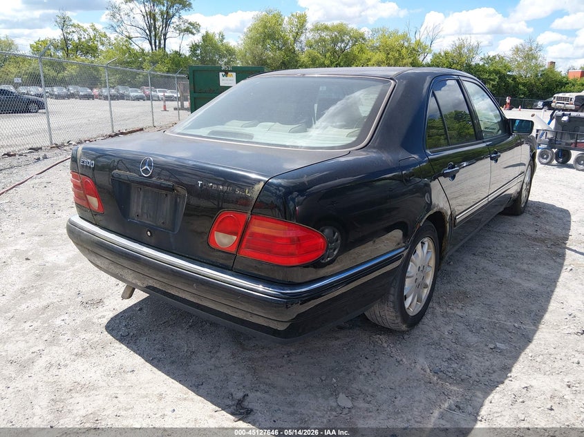 1999 Mercedes-benz E-class VIN WDBJF25H8XA913301 IAAI salvage auction — NORMAL WEAR, Original (Ohio), sold $250 on 2026-07-14 (photo 4)