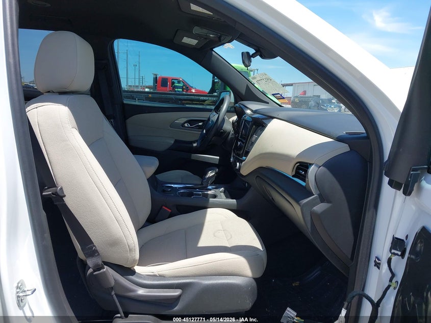 2023 Chevrolet Traverse VIN 1GNERFKW8PJ132788 IAAI salvage auction — LEFT & RIGHT, Original (Texas), sold $9,000 on 2026-07-28 (photo 5)