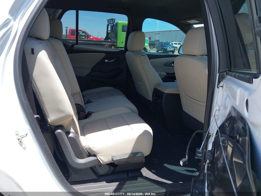 2023 Chevrolet Traverse VIN 1GNERFKW8PJ132788 IAAI salvage auction — LEFT & RIGHT, Original (Texas), sold $9,000 on 2026-07-28 (photo 8)