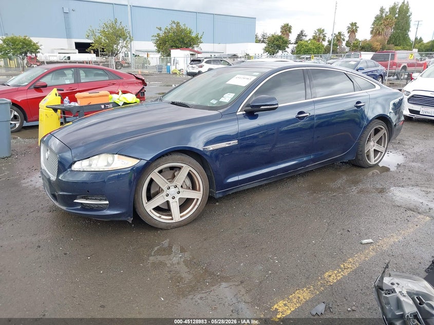 2013 Jaguar Xj VIN SAJWA2GB3DLV51507 IAAI salvage auction — WATER/FLOOD, Salvage (California), sold $250 on 2026-07-29 (photo 2)
