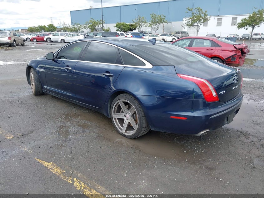 2013 Jaguar Xj VIN SAJWA2GB3DLV51507 IAAI salvage auction — WATER/FLOOD, Salvage (California), sold $250 on 2026-07-29 (photo 3)