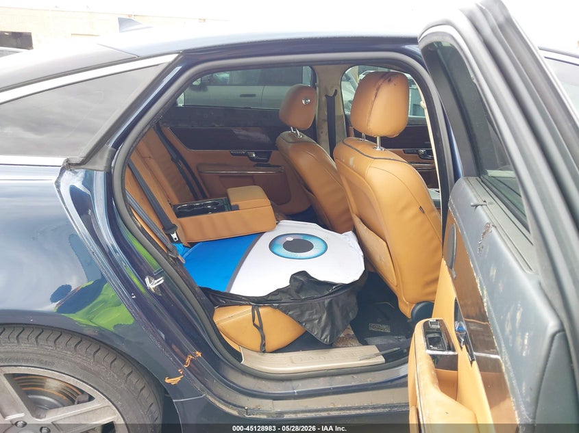 2013 Jaguar Xj VIN SAJWA2GB3DLV51507 IAAI salvage auction — WATER/FLOOD, Salvage (California), sold $250 on 2026-07-29 (photo 8)