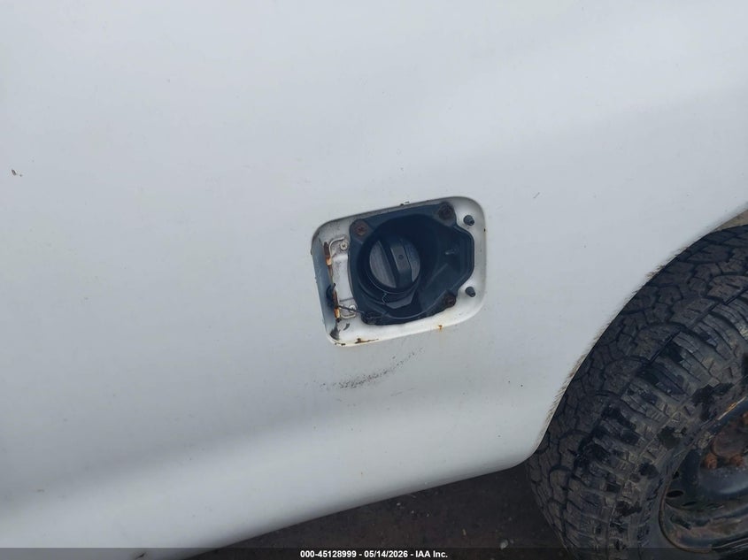 2003 Toyota Tundra VIN 5TBJN32153S412583 IAAI salvage auction — NORMAL WEAR, Salvage (Texas), sold $3,450 on 2026-07-14 (photo 6)