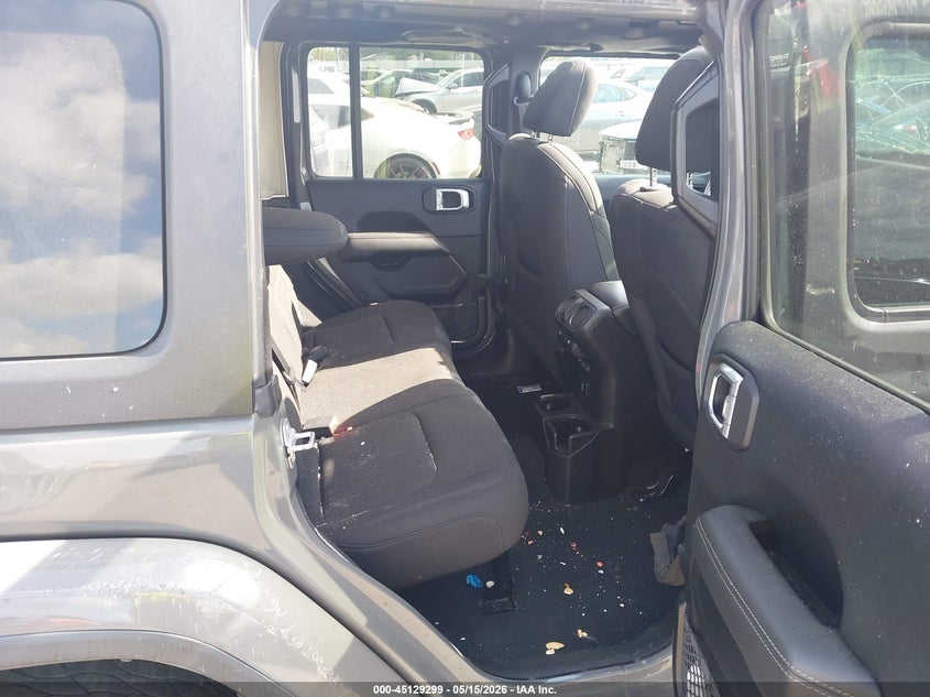 2019 Jeep Wrangler / VIN 1C4HJXEG9KW524827 IAAI salvage auction — LEFT & RIGHT, Salvage (Texas), sold $5,975 on 2026-07-29 (photo 8)