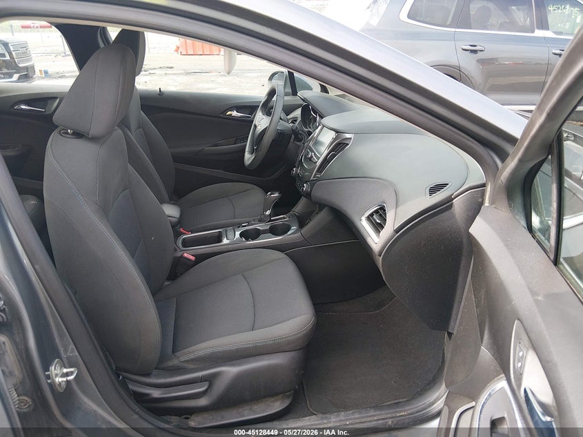 2018 Chevrolet Cruze VIN 1G1BE5SM4J7188773 IAAI salvage auction — HAIL, Salvage Title, sold $1,700 on 2026-07-28 (photo 5)