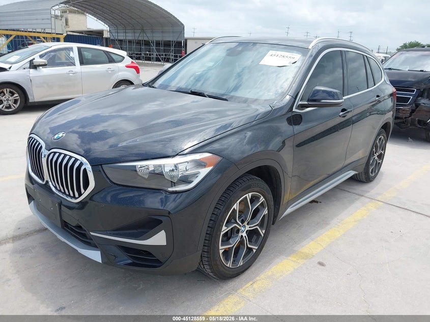 2022 BMW X1 VIN WBXJG7C0XN5V40862 IAAI salvage auction — FRESH WATER, Salvage Title, sold $8,675 on 2026-07-27 (photo 2)