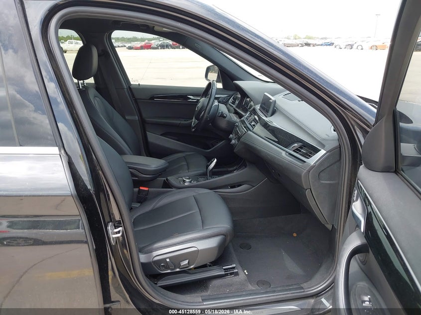 2022 BMW X1 VIN WBXJG7C0XN5V40862 IAAI salvage auction — FRESH WATER, Salvage Title, sold $8,675 on 2026-07-27 (photo 5)