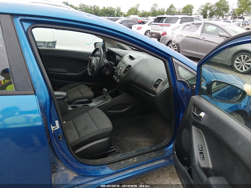2014 Kia Forte VIN KNAFX4A6XE5079751 IAAI salvage auction — HAIL, Clear (Missouri), sold $650 on 2026-07-06 (photo 5)