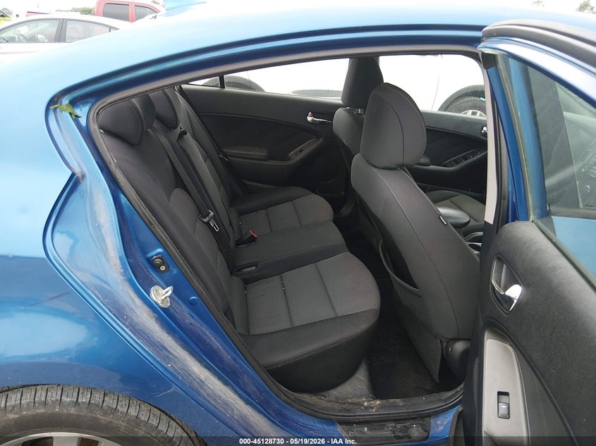 2014 Kia Forte VIN KNAFX4A6XE5079751 IAAI salvage auction — HAIL, Clear (Missouri), sold $650 on 2026-07-06 (photo 8)