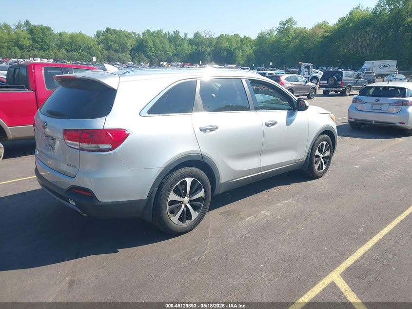 2016 Kia Sorento VIN 5XYPHDA57GG146473 IAAI salvage auction — NORMAL WEAR, Bill Of Sale - Parts Only (Connecticut), sold $1,000 on 2026-07-30 (photo 4)