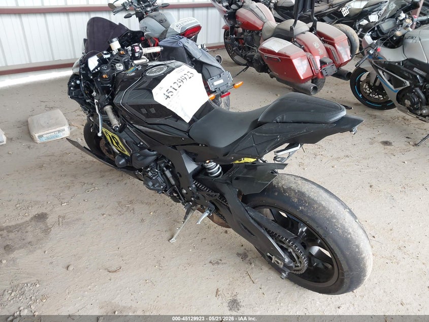 2024 Yamaha Yzf VIN JYARN66E4RA004523 IAAI salvage auction — FRONT END, Salvage (Idaho), sold $6,600 on 2026-07-08 (photo 3)