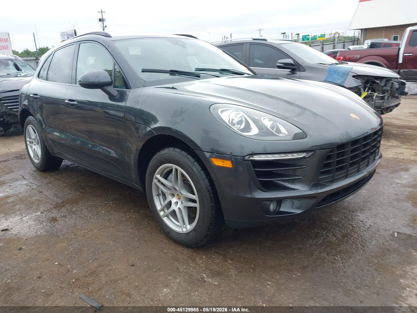 2017 Porsche Macan VIN WP1AA2A58HLB01917 IAAI salvage auction — REAR END, Salvage Title, sold $25 on 2026-08-13 (photo 1)