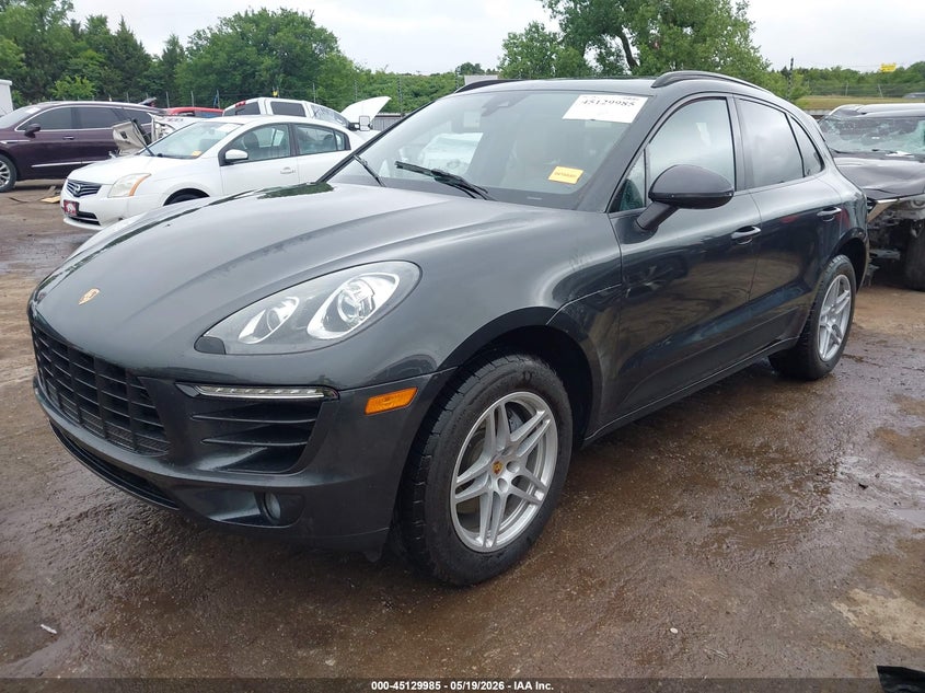 2017 Porsche Macan VIN WP1AA2A58HLB01917 IAAI salvage auction — REAR END, Salvage Title, sold $25 on 2026-08-13 (photo 2)