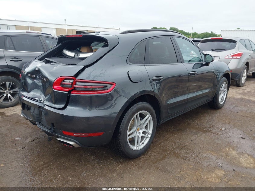 2017 Porsche Macan VIN WP1AA2A58HLB01917 IAAI salvage auction — REAR END, Salvage Title, sold $25 on 2026-08-13 (photo 4)