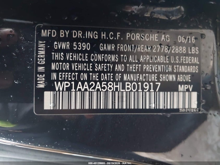 2017 Porsche Macan VIN WP1AA2A58HLB01917 IAAI salvage auction — REAR END, Salvage Title, sold $25 on 2026-08-13 (photo 9)