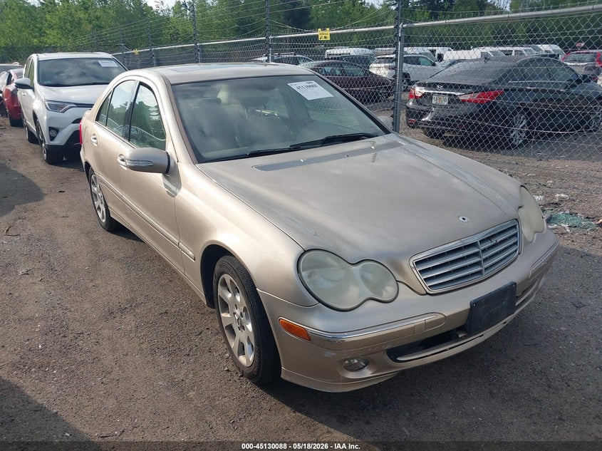 2005 Mercedes-benz C class VIN WDBRF84J75F615428 IAAI salvage auction — REAR END, Salvage (New Jersey), sold $400 on 2026-08-14 (photo 1)