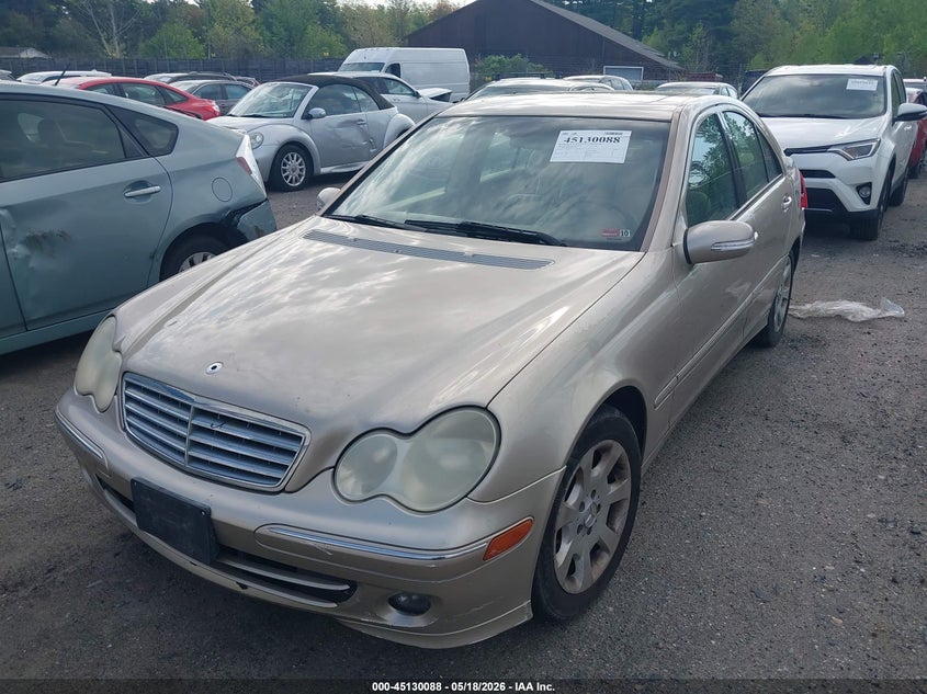 2005 Mercedes-benz C class VIN WDBRF84J75F615428 IAAI salvage auction — REAR END, Salvage (New Jersey), sold $400 on 2026-08-14 (photo 2)