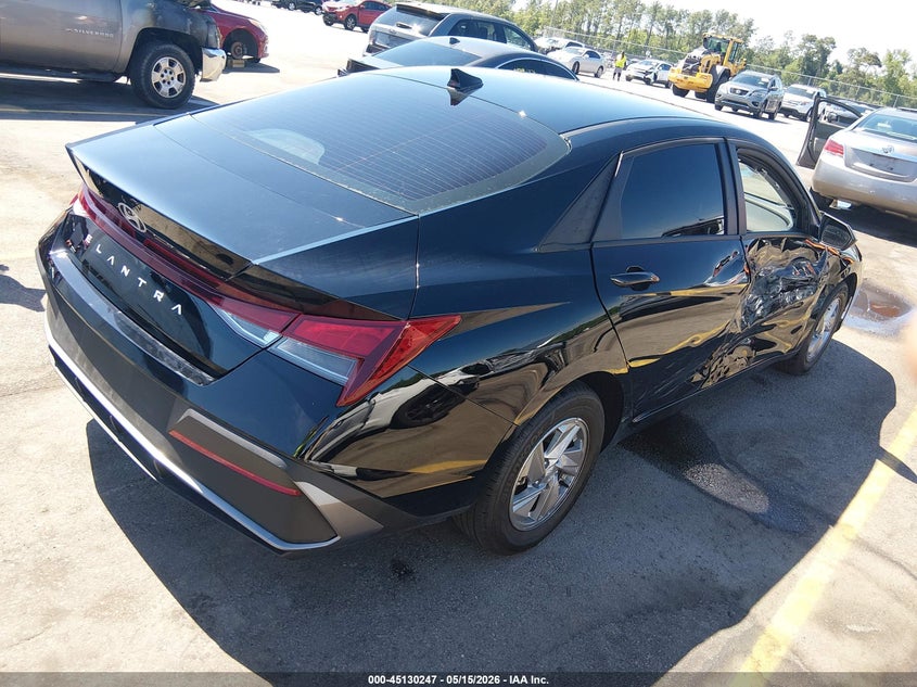 2026 Hyundai Elantra VIN KMHLL4DG0TU168751 IAAI salvage auction — SIDE, Salvage (South Carolina), sold $5,200 on 2026-07-18 (photo 4)