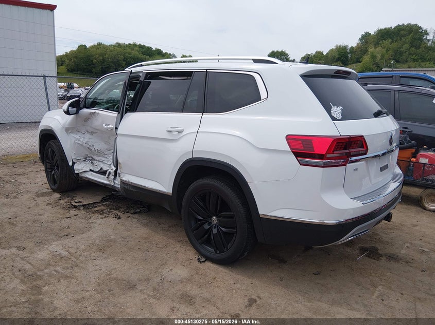 2019 Volkswagen Atlas VIN 1V2NR2CA1KC620187 IAAI salvage auction — SIDE, Salvage (West Virginia), sold $3,650 on 2026-07-17 (photo 3)