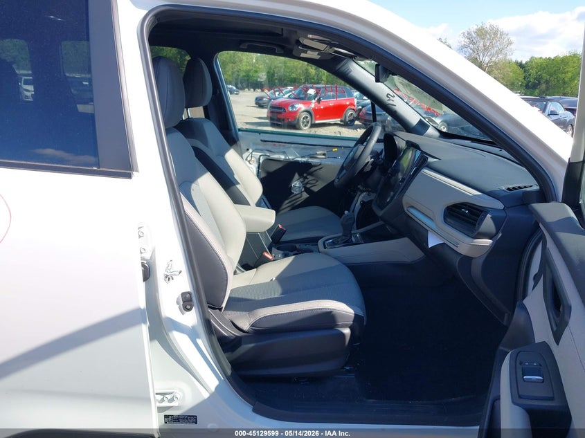 2025 Subaru Forester VIN JF2SLSED7SH447700 IAAI salvage auction — FRONT & REAR, Salvage (New Jersey), sold $7,500 on 2026-07-07 (photo 5)