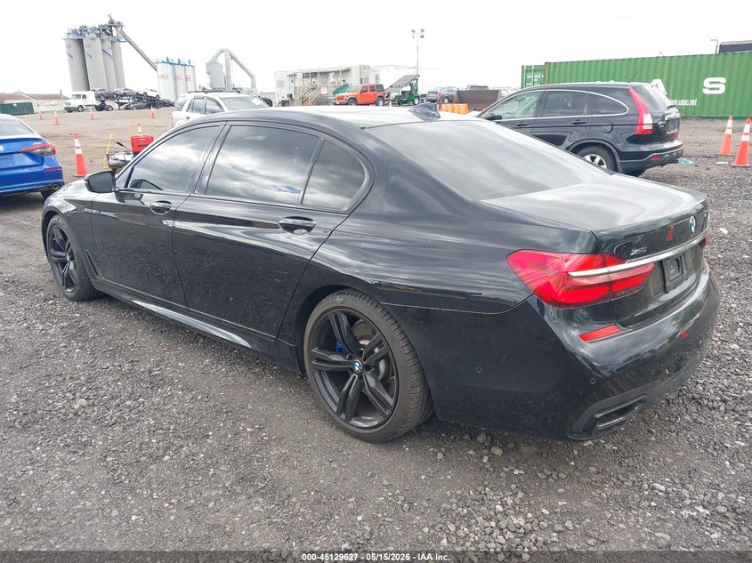 2018 BMW 7er VIN WBA7F2C51JG424941 IAAI salvage auction — RIGHT FRONT, Mv-907A (New York), sold $8,325 on 2026-07-14 (photo 3)