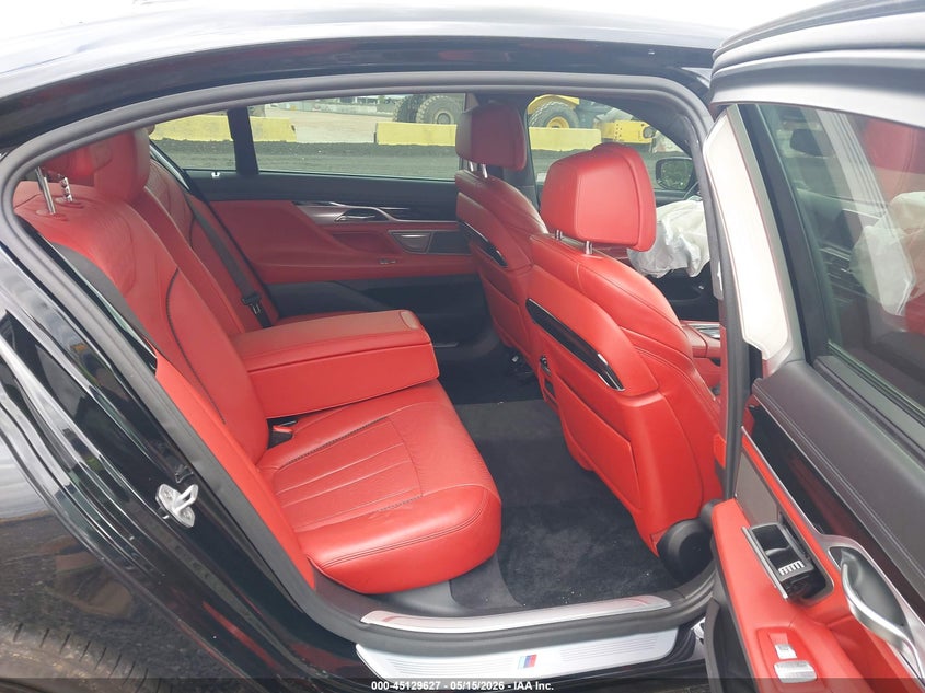 2018 BMW 7er VIN WBA7F2C51JG424941 IAAI salvage auction — RIGHT FRONT, Mv-907A (New York), sold $8,325 on 2026-07-14 (photo 8)