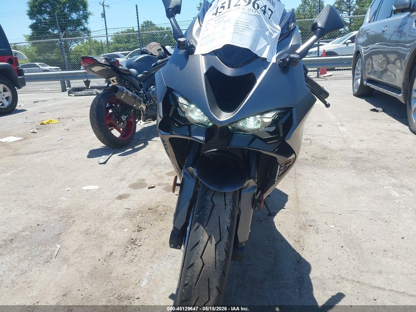 2026 Kawasaki Zx VIN JKBZXJJ15TA045276 IAAI salvage auction — SIDE, Salvage (Idaho), sold $5,300 on 2026-07-07 (photo 5)